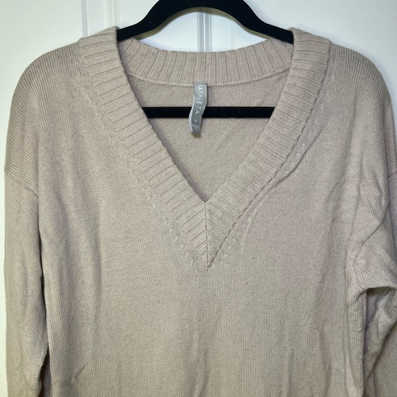 Athleta Wool Cashmere V-Neck Tunic Sweater - Picture 3 of 9
